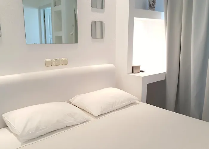 天竺葵同性恋公寓 4* Mykonos Town